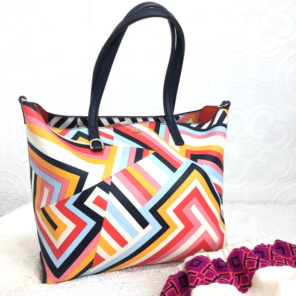 Tory Burch Handbags - 🌸OFFERS?🌸 Tory Burch MulticolorSmall Tote